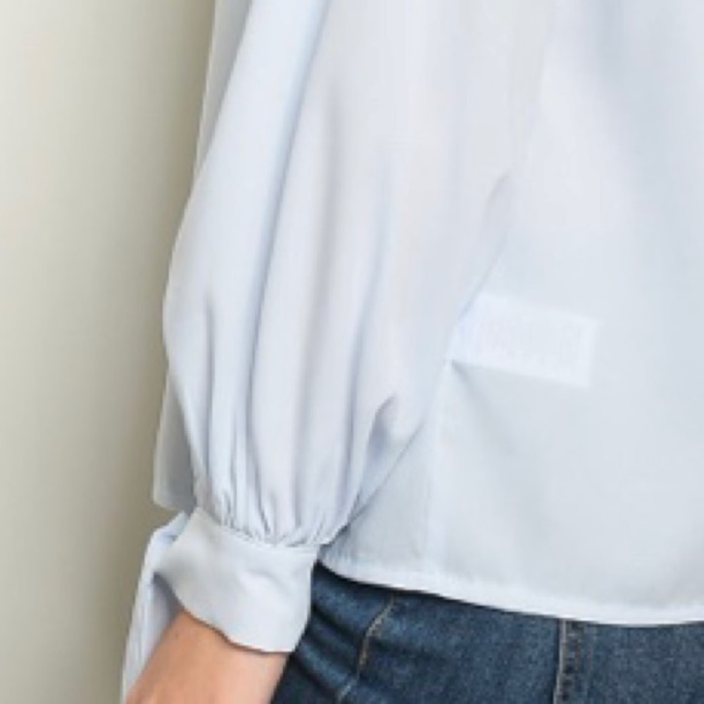 ❌DONATED❌Pale Blue Pearl Button Up V-neck Blouse Top - Picture 3 of 8